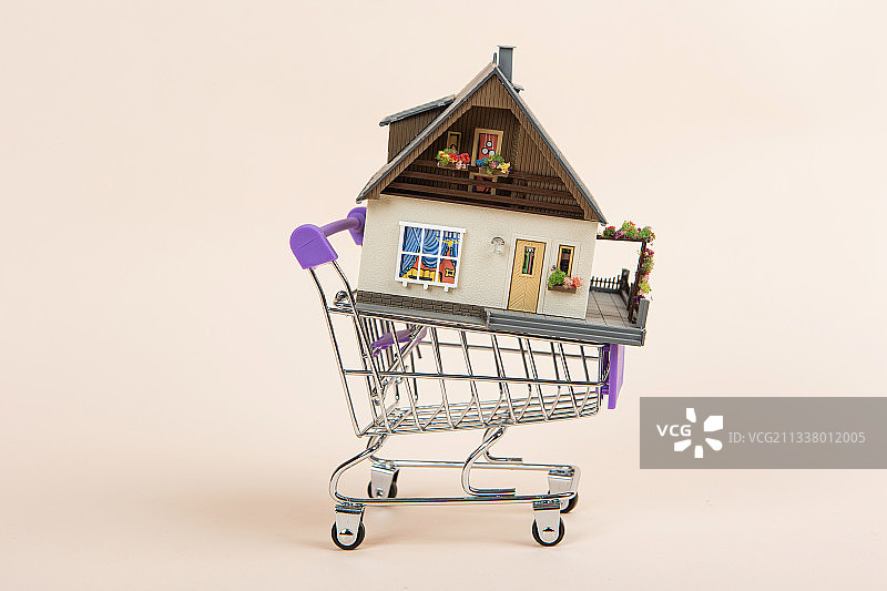 买房，卖房，房地产交易，房价，计算价格图片素材