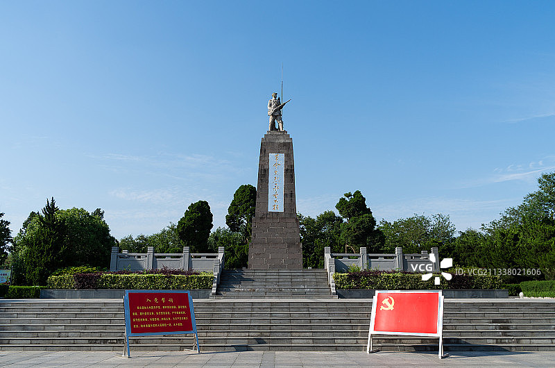 安徽滁州市来安县皖东烈士陵园半塔保卫战革命烈士纪念塔广场图片素材