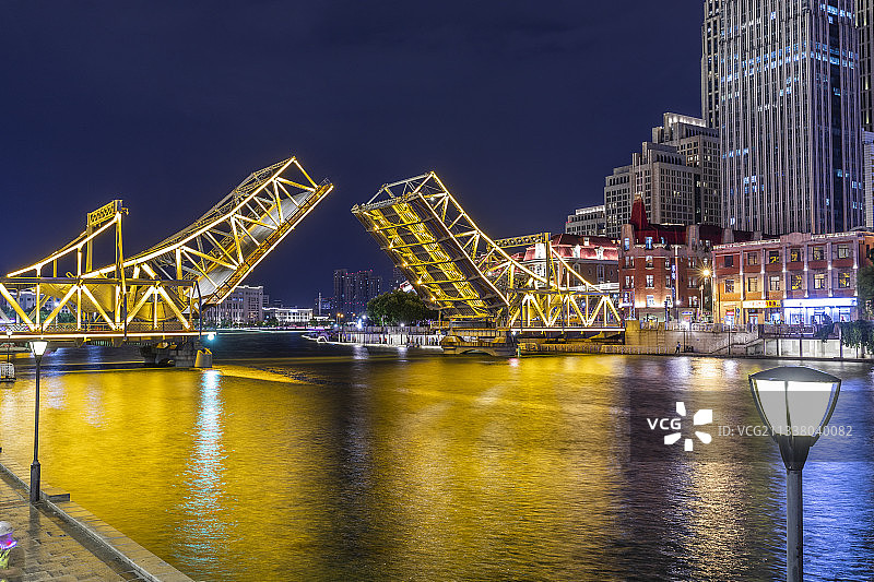 天津海河解放桥开桥图片素材