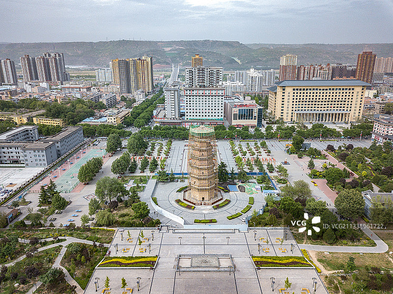 航拍陕西省咸阳市彬州市（彬县）全景图片素材