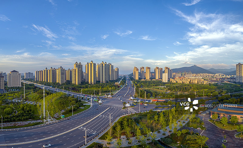 航拍襄阳城市天际线全景风光都市风光图片素材