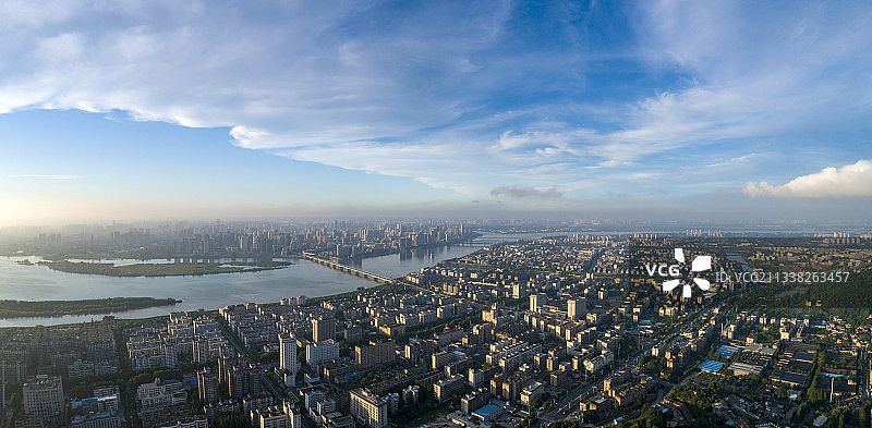 航拍襄阳汉江城市全景风光图片素材