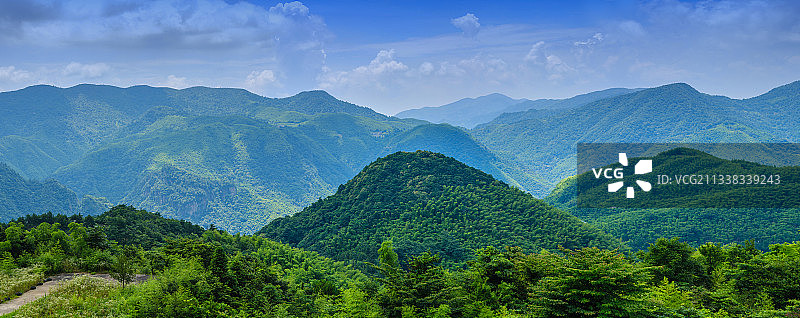 浙江·安吉海拨928M高的江南天池风景图片素材