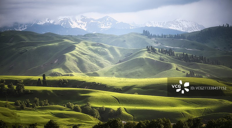 那拉提草原图片素材