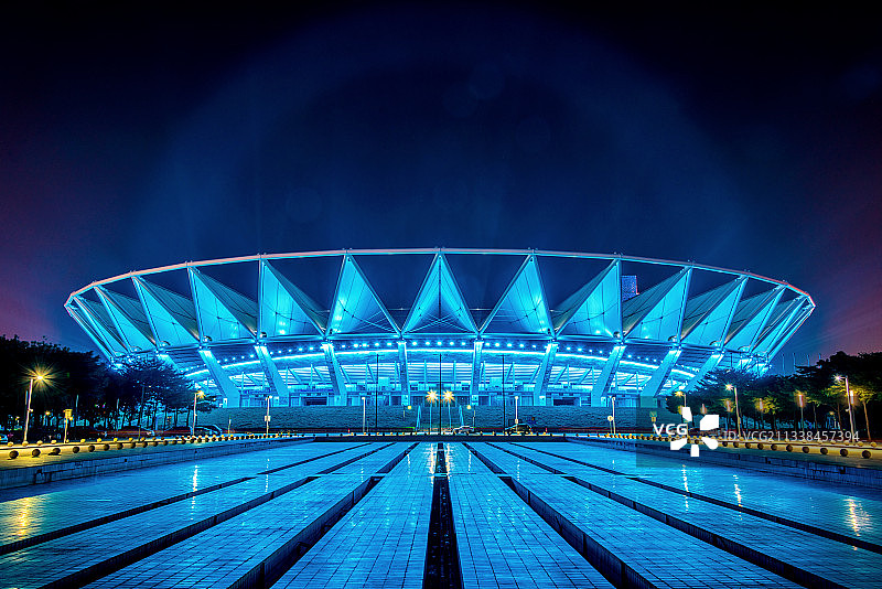 中国广东佛山世纪莲体育中心夜景风光图片素材