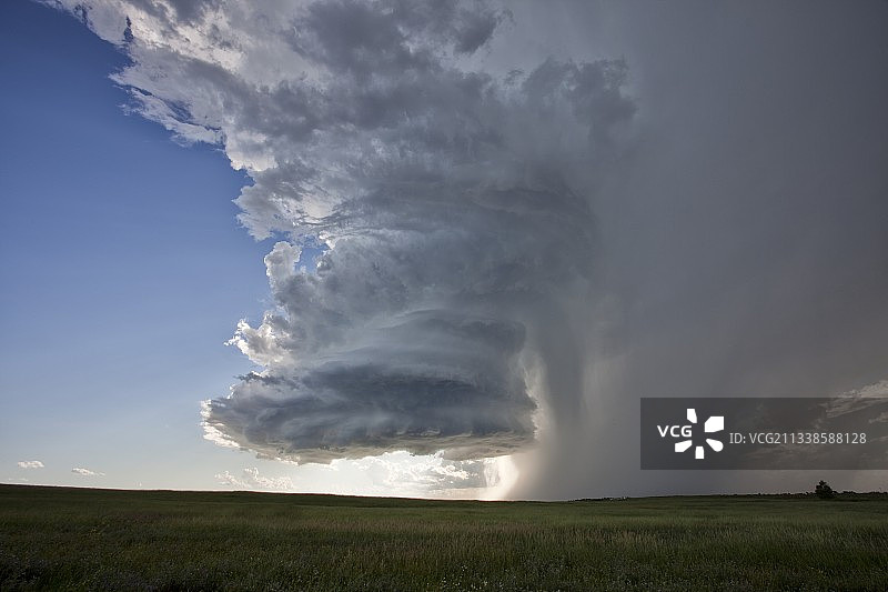 低降水超级单体风暴图片素材