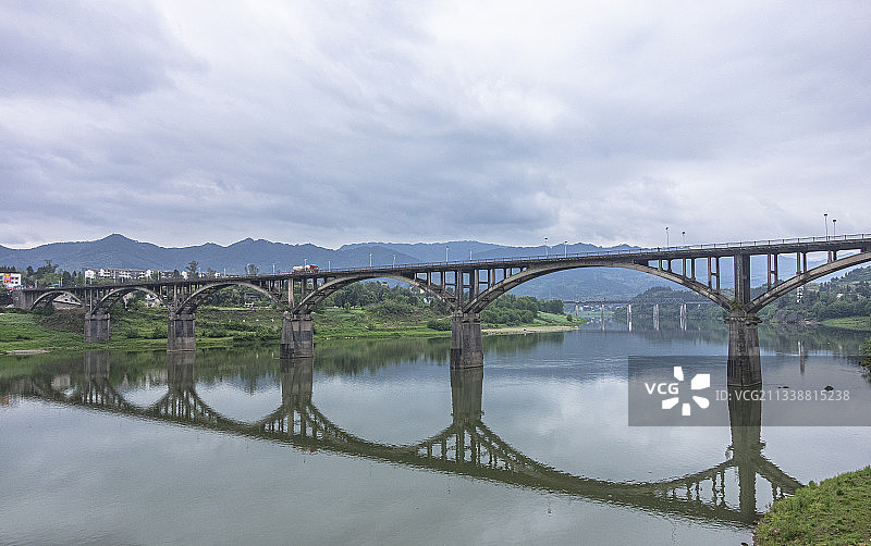 四川省渠县三汇镇渠江大桥图片素材