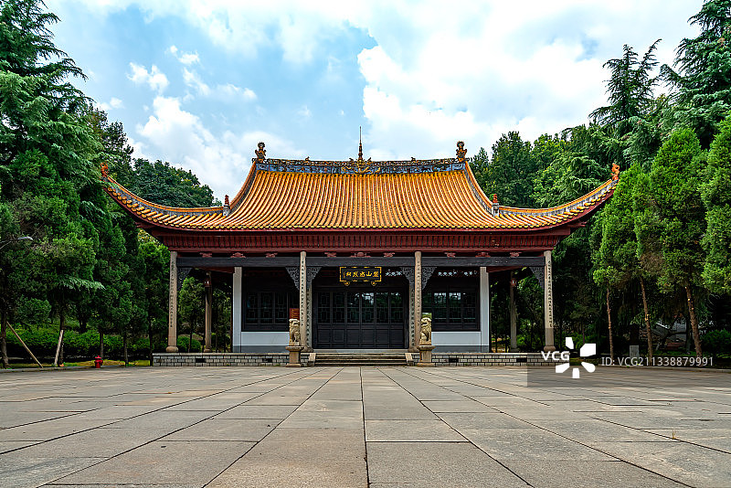 纪念淞沪抗战湖南阵亡将士的麓山忠烈祠图片素材