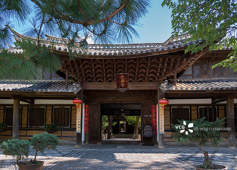 丽江白沙古镇文昌宫图片素材