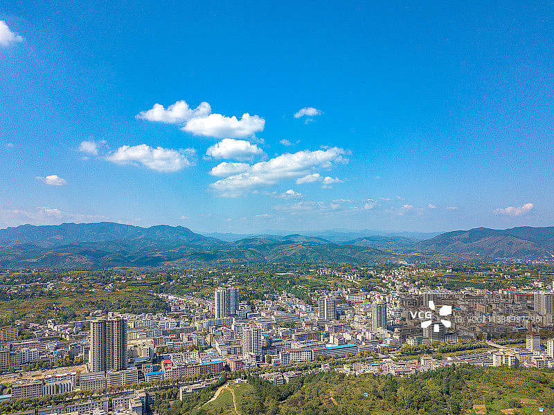 航拍陕西省商洛市洛南县全景图片素材