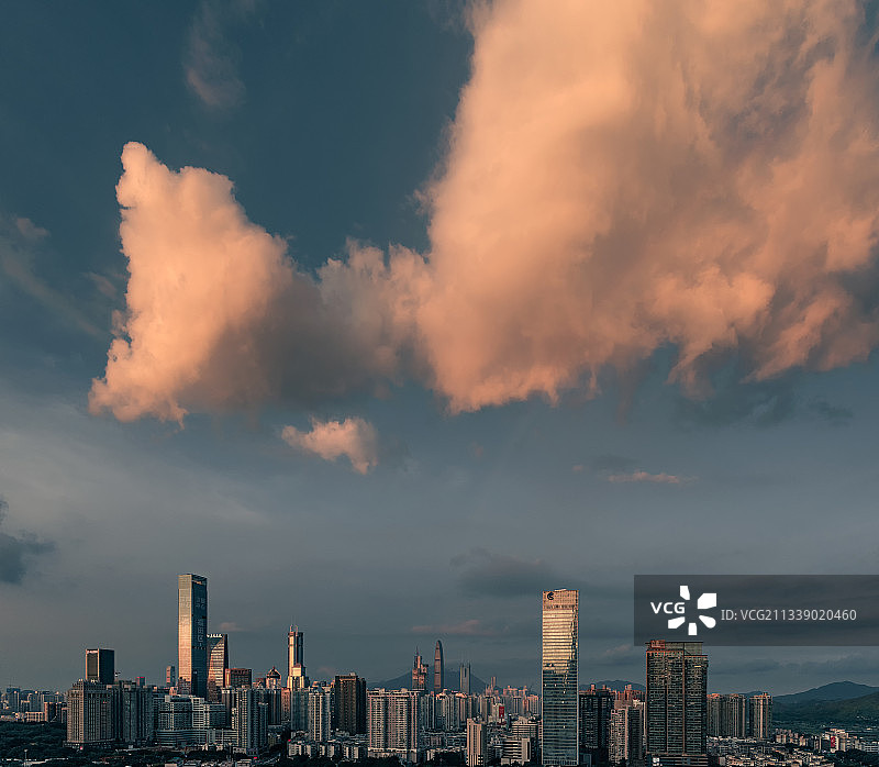 风云过后的余晖图片素材