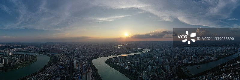 广西南宁：邕江 落日 晚霞图片素材