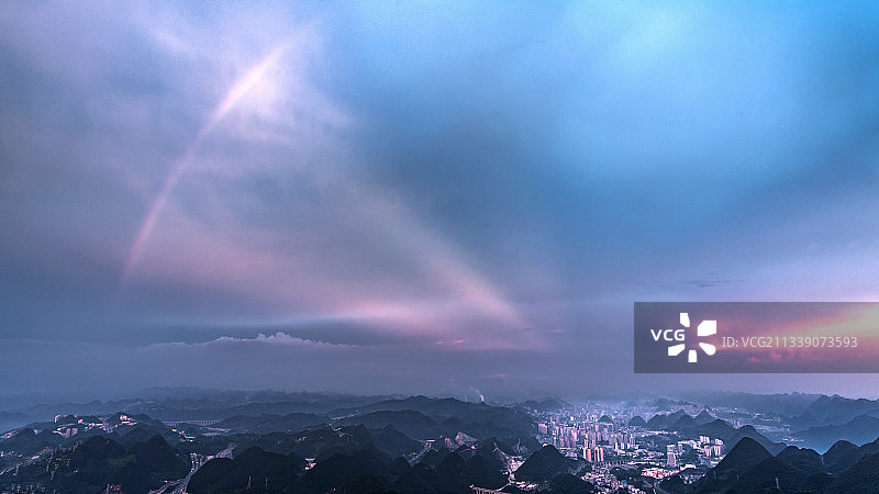 夕阳映彩虹图片素材