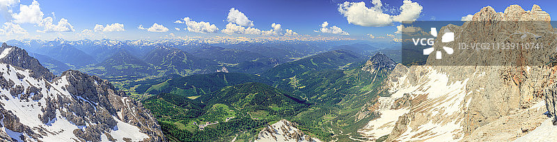达赫施泰因雪山全景，奥地利图片素材