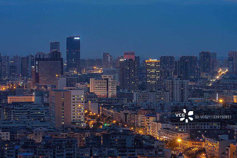四川省德阳市天际线夜景图片素材