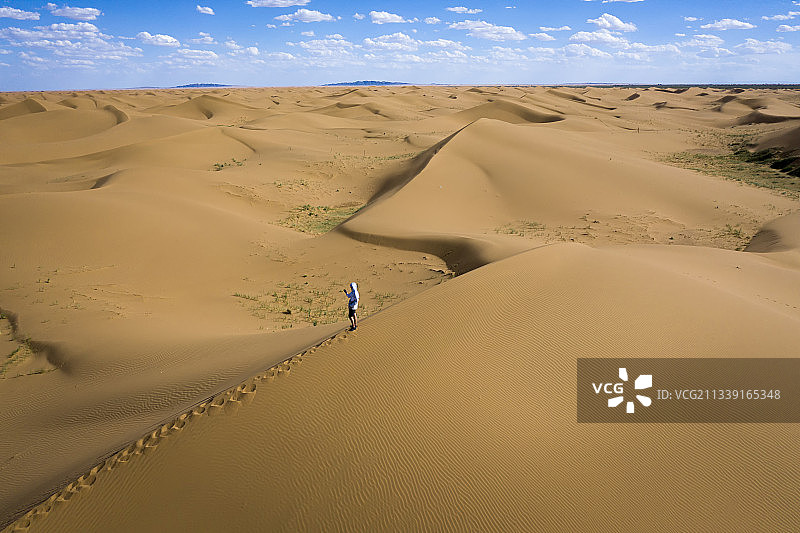 腾格里沙漠图片素材