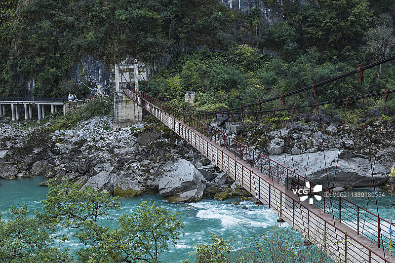 怒江上的桥梁，云南怒江州图片素材