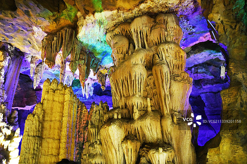 泰山地下大裂谷溶洞群图片素材