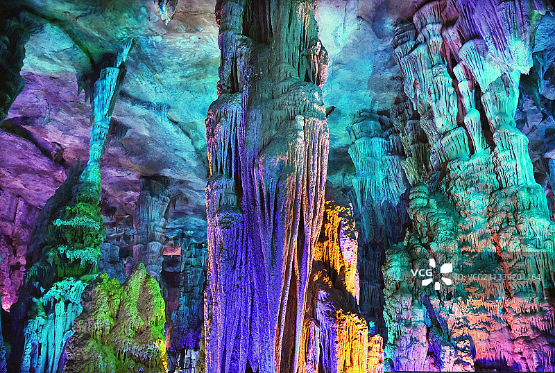 泰山地下大裂谷溶洞群图片素材