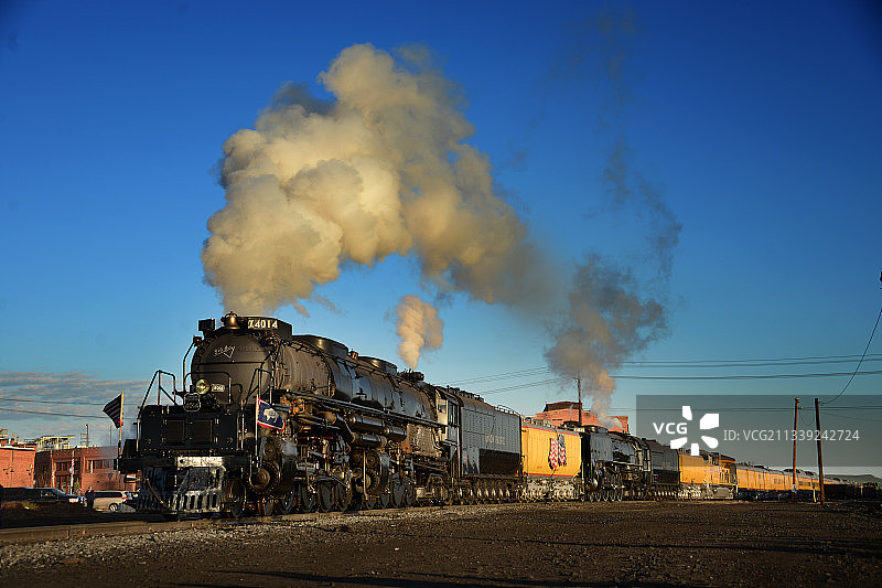 美国太平洋铁路上的大男孩蒸汽机车图片素材