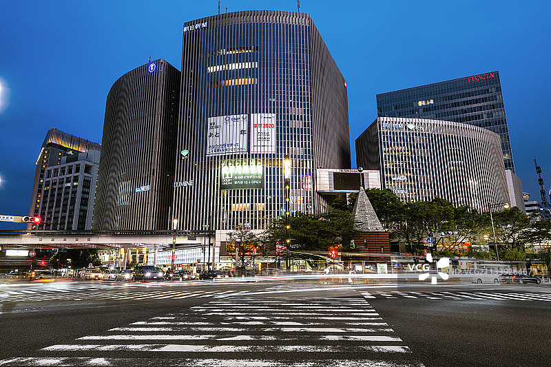 东京银座街头夜景图片素材