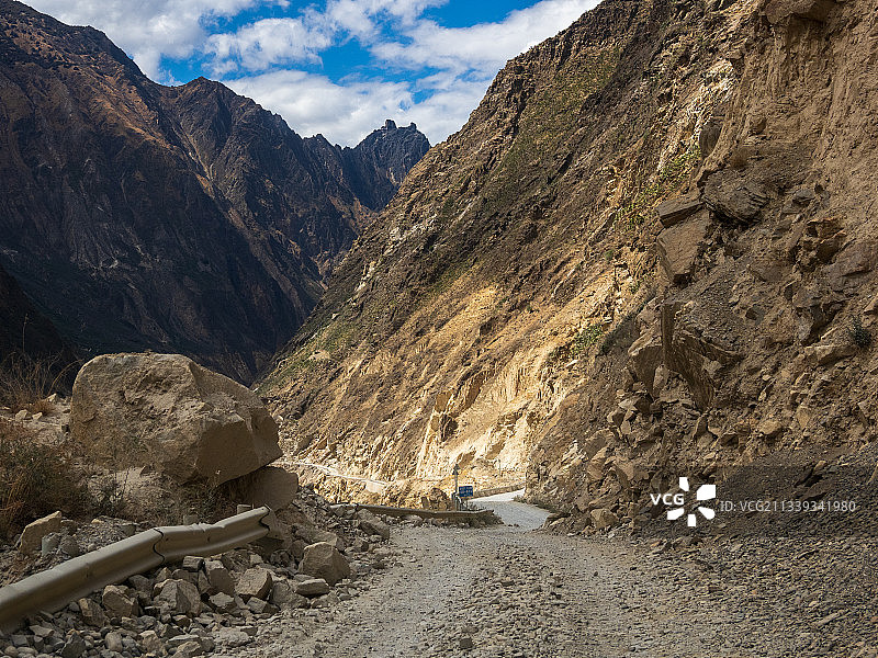 怒江玉曲河交汇处图片素材