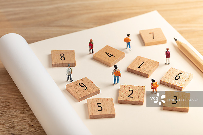 微缩创意积木数字中小学生九年制义务教育图片素材