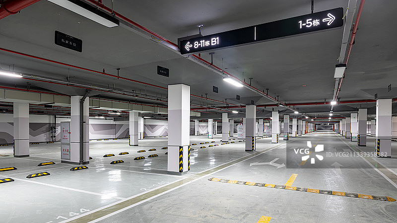地下停车场图片素材