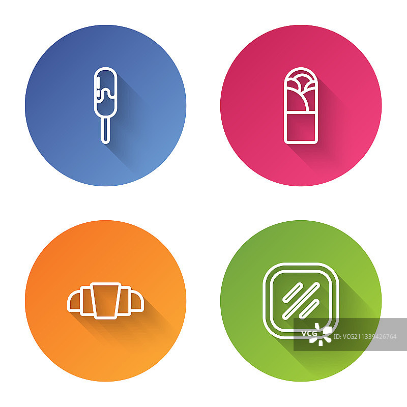 冰淇淋烤肉串和羊角面包套餐图片素材