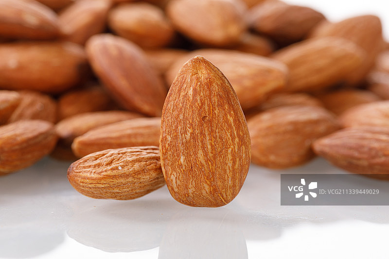 巴旦木果仁图片素材