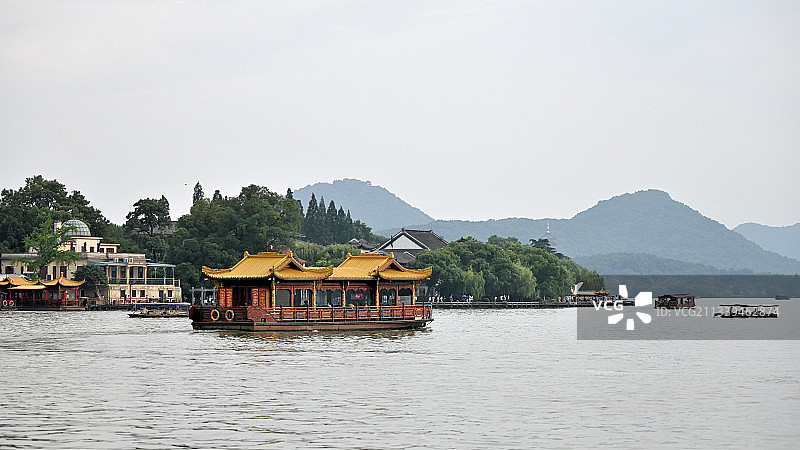 午后的西湖龙舟贰图片素材