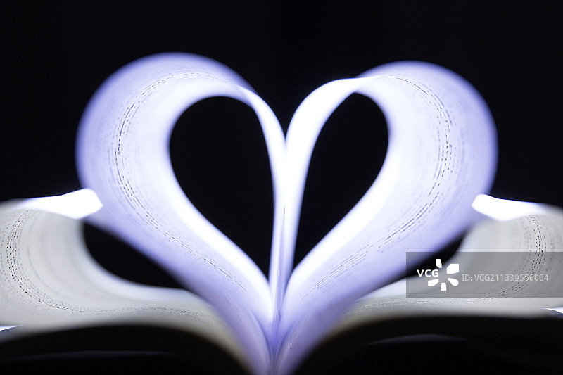 情人节，七夕，书，爱心，心形图片素材