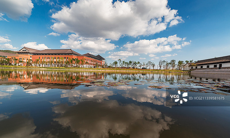 浙江大学舟山校区校园建筑风景图片素材