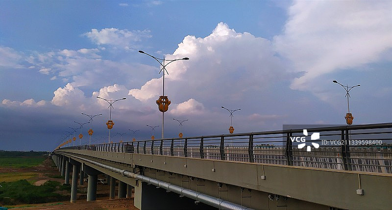 泾河新城-茶马大桥图片素材