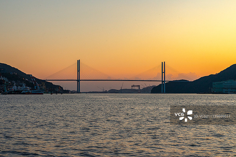 日本长崎海湾的黄昏图片素材