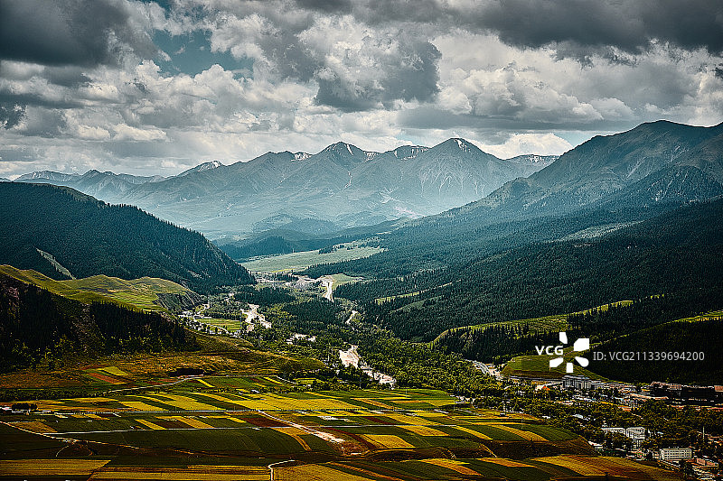 卓尔山风景区（祁连县八宝山）图片素材