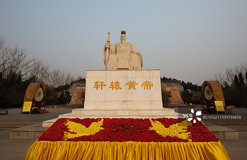 轩辕皇帝塑像图片素材