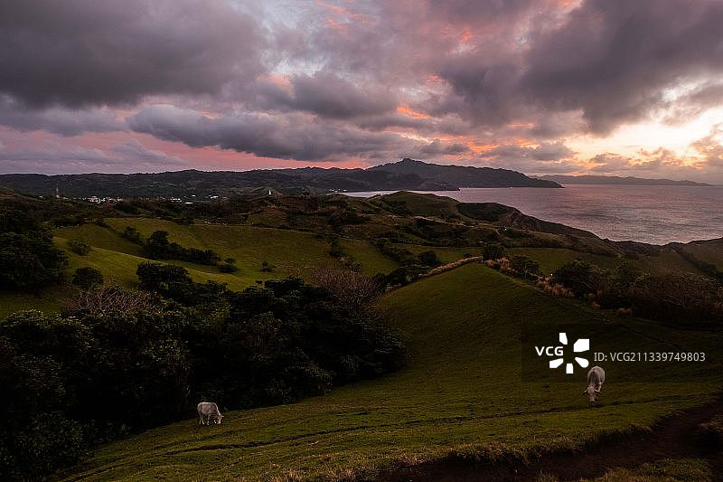 菲律宾巴坦内斯群岛日落景观图片素材