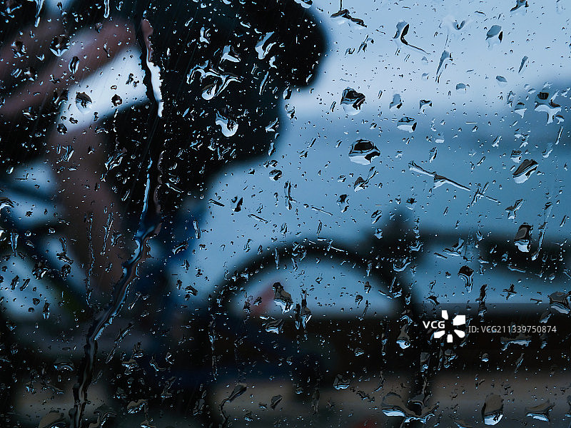 乌拉圭蒙得维的亚雨季湿玻璃窗图片素材