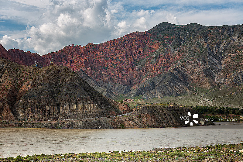 青海贵德黄河边图片素材