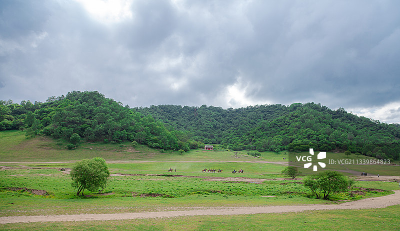 陕西关山草原图片素材