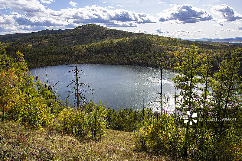 阿尔山 驼峰岭天池图片素材