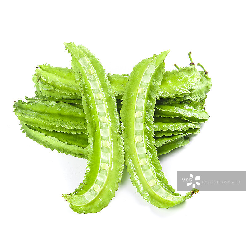 白底上摆放着四棱豆图片素材