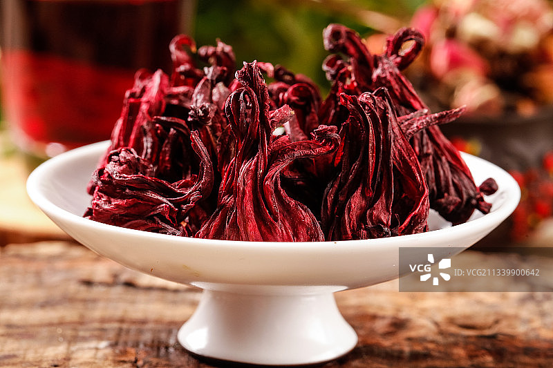 木底上的洛神花图片素材