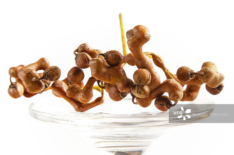 白底上放着拐枣果图片素材