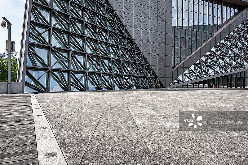 城市现代建筑剧院广场地面图片素材