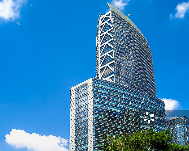 吉林省长春市地标建筑长春国际金融中心图片素材