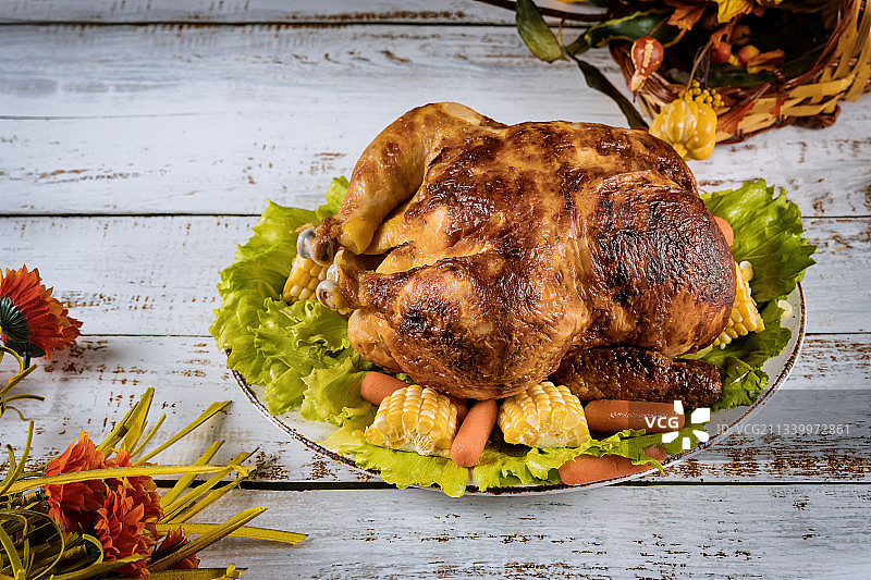 餐盘中鸡肉的俯视图图片素材