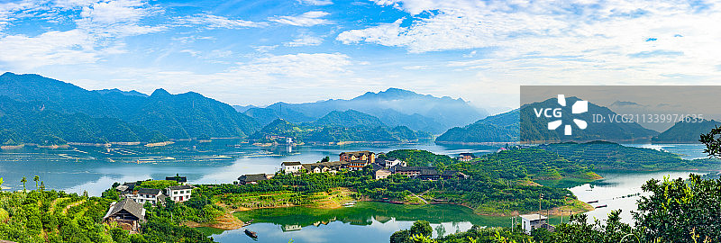 青山 绿水 湖泊 山区 自然 风光图片素材