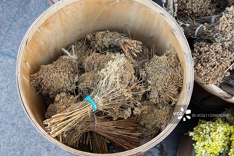 容器中食物的俯视角度图片素材